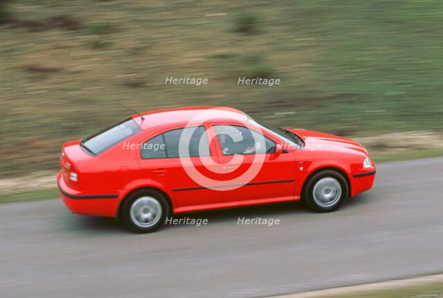 2001 Skoda Octavia 1.6i. Artist: Unknown.