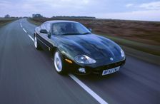 2002 Jaguar XKR coupe