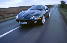 2002 Jaguar XKR coupe
