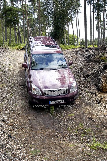 2003 Toyota Landcruiser. Artist: Unknown.