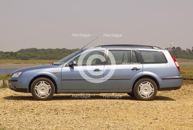 2003 Ford Mondeo LX Estate. Artist: Unknown.
