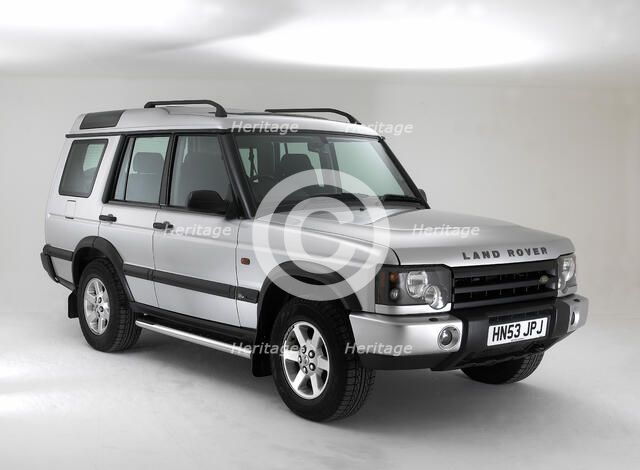 2003 Land Rover Discovery Artist: Unknown.