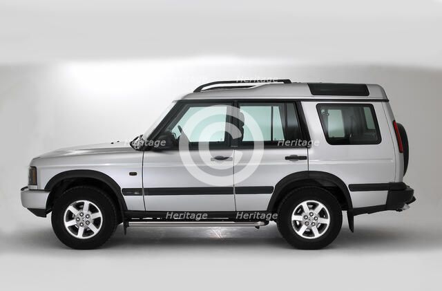 2003 Land Rover Discovery Artist: Unknown.