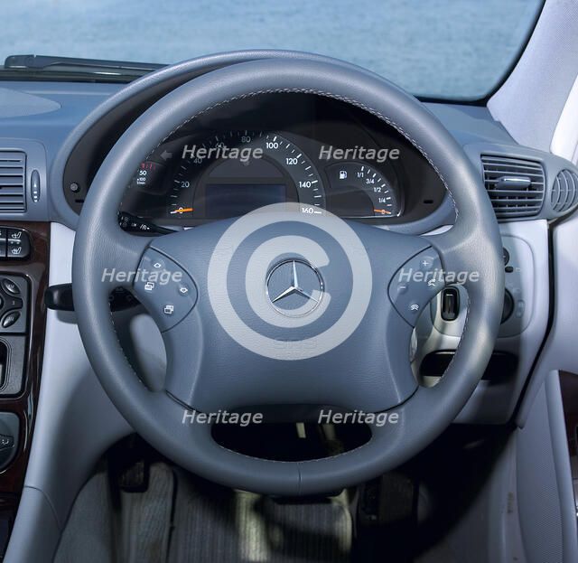 2003 Mercedes Benz C270 Estate. Artist: Unknown.