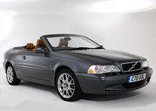 2004 Volvo C70