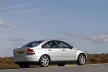2004 Volvo S40