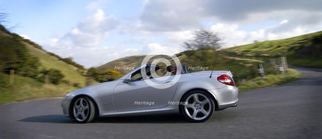 2004 Mercedes Benz SLK 200K. Artist: Unknown.