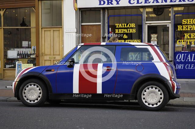 2004 Mini Artist: Unknown.