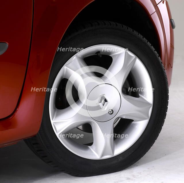 2004 Renault Modus. Artist: Unknown.