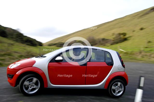 2004 Smart Forfour. Artist: Unknown.
