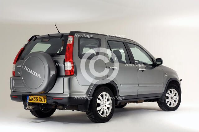 2005 Honda CRV Artist: Unknown.