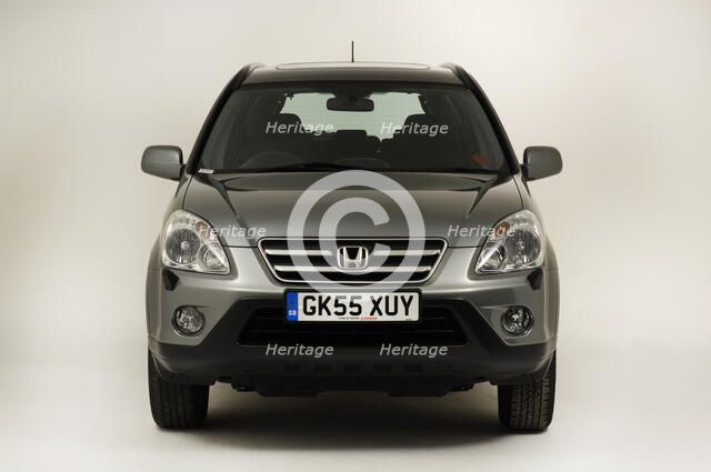 2005 Honda CRV Artist: Unknown.