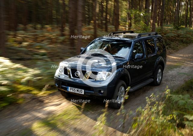 2005 Nissan Pathfinder 2.5 Tspec dci Artist: Unknown.