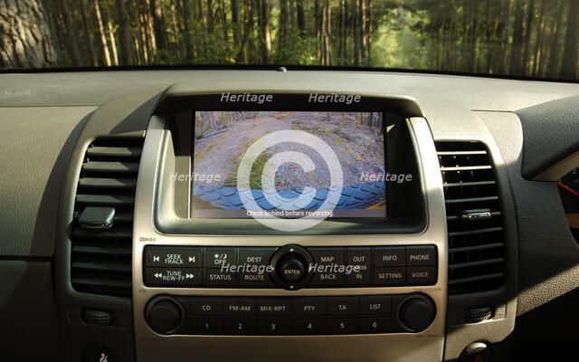 2005 Nissan Pathfinder 2.5 Tspec dci Artist: Unknown.