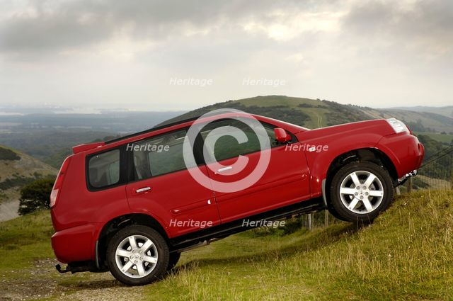 2005 Nissan X-Trail 2.2dci Artist: Unknown.