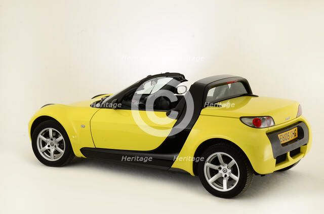 2005 Smart Roadster Artist: Unknown.
