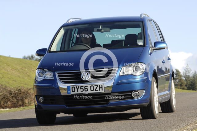 2006 Volkswagen Touran Tdi Sport Artist: Unknown.