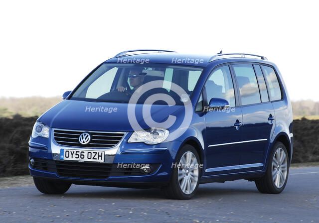 2006 Volkswagen Touran Tdi Sport Artist: Unknown.