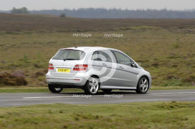 2006 Mercedes Benz B200 Turbo Artist: Unknown.