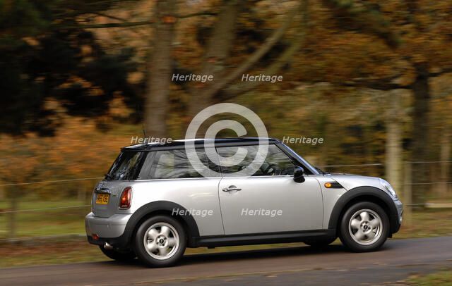 2006 Mini Cooper Artist: Unknown.
