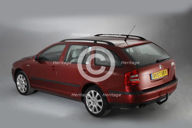 2007 Skoda Octavia estate. Artist: Unknown.