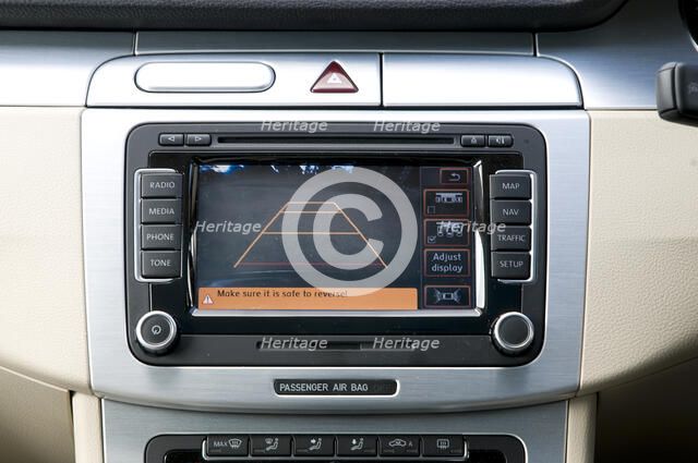 2009 Volkswagen Passat CC Coupe reversing screen Artist: Unknown.