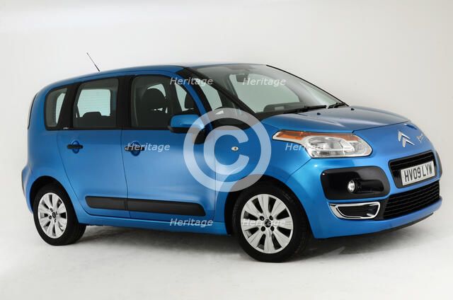 2009 Citroen C3 Picasso Artist: Unknown.