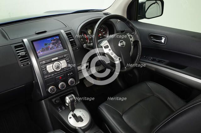 2009 Nissan X-Trail Artist: Unknown.