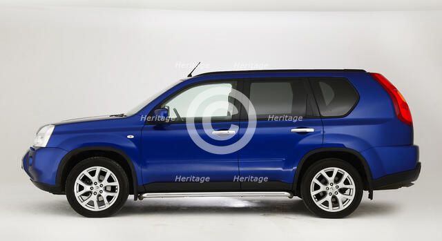 2009 Nissan X-Trail Artist: Unknown.
