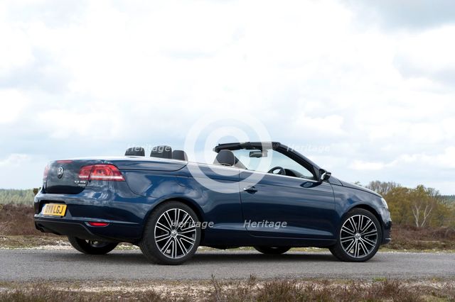 2011 Volkswagen EOS 2.0 Tdi Artist: Unknown.