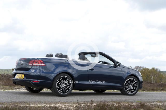 2011 Volkswagen EOS 2.0 Tdi Artist: Unknown.