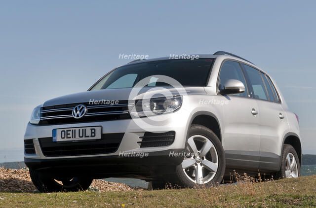 2011 Volkswagen Tiguan S 2.0 Tdi Artist: Unknown.