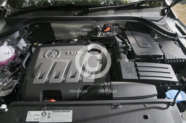 2011 Volkswagen Tiguan S 2.0 Tdi Artist: Unknown.