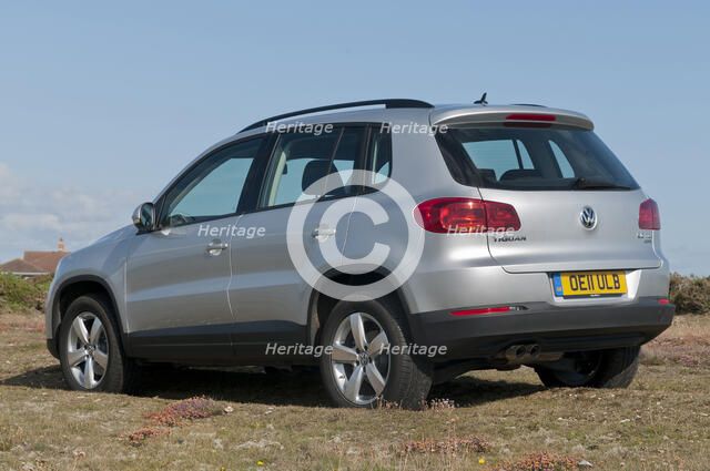 2011 Volkswagen Tiguan S 2.0 Tdi Artist: Unknown.