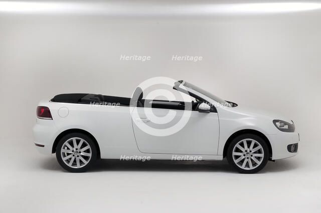 2011 VW Golf Tdi Cabriolet Artist: Unknown.