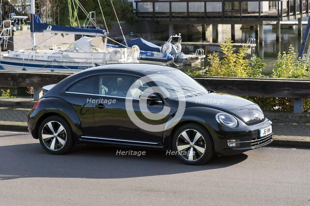 2012 Volkswagen Beetle Artist: Unknown.