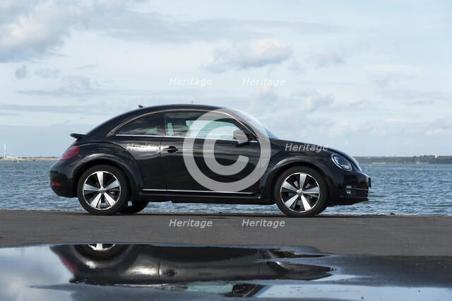 2012 Volkswagen Beetle Artist: Unknown.