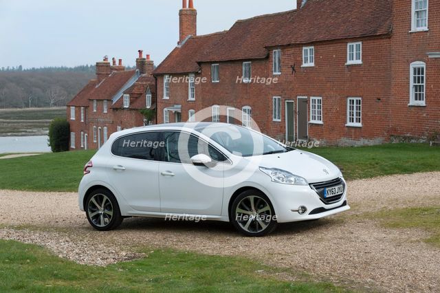 2014 Peugeot 208 Hdi Artist: Unknown.