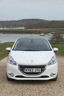 2014 Peugeot 208 Hdi