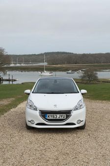 2014 Peugeot 208 Hdi