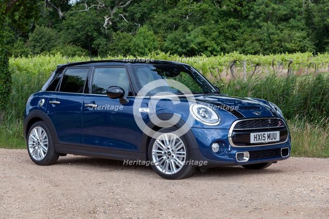 2015 Mini Cooper S 5 door. Creator: Unknown.