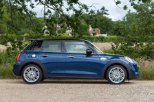 2015 Mini Cooper S 5 door. Creator: Unknown