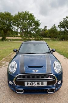 2015 Mini Cooper S 5 door. Creator: Unknown