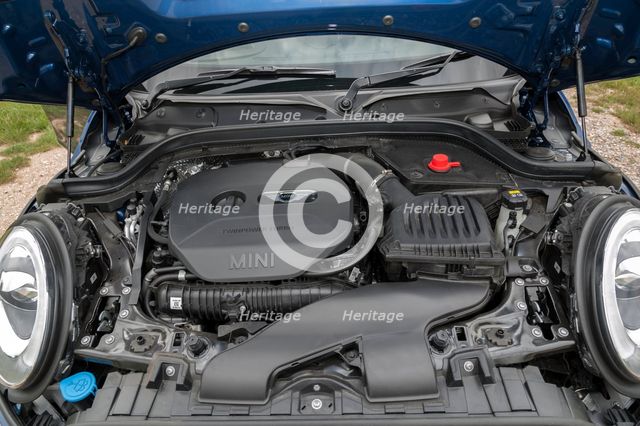 2015 Mini Cooper S 5 door. Creator: Unknown.