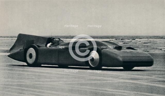 '276 miles an hour on the sands at Daytona', 1937. Artist: Unknown.