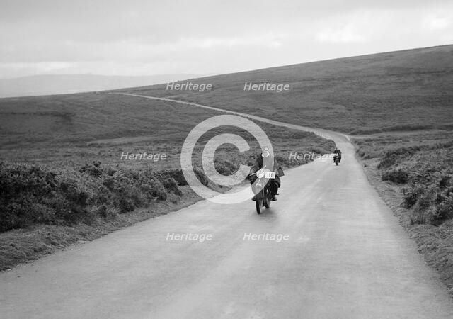 348 cc Velocette of GG Murdoch competing in the MCC Torquay Rally, July 1937. Artist: Bill Brunell.