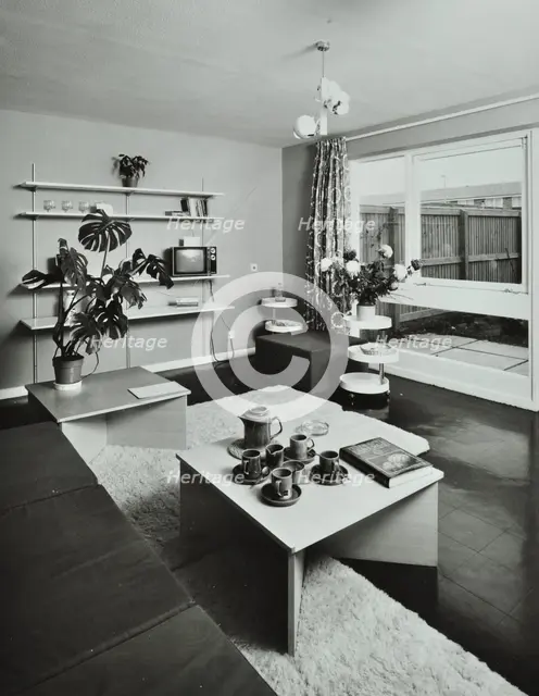 45 Enfield Chase, Houghton Regis, Dunstable, Bedfordshire: living room, 1971. Creator: Unknown.