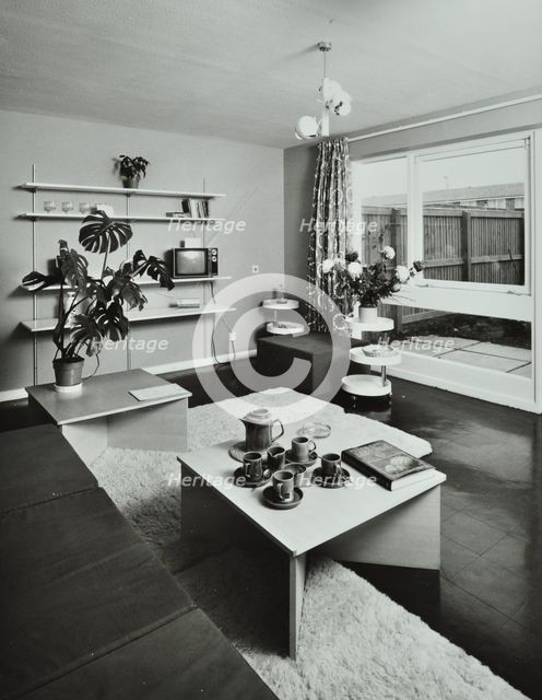 45 Enfield Chase, Houghton Regis, Dunstable, Bedfordshire: living room, 1971. Creator: Unknown.