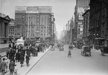 5th Ave. at 42d [i.e., 42nd] St., 1913. Creator: Bain News Service