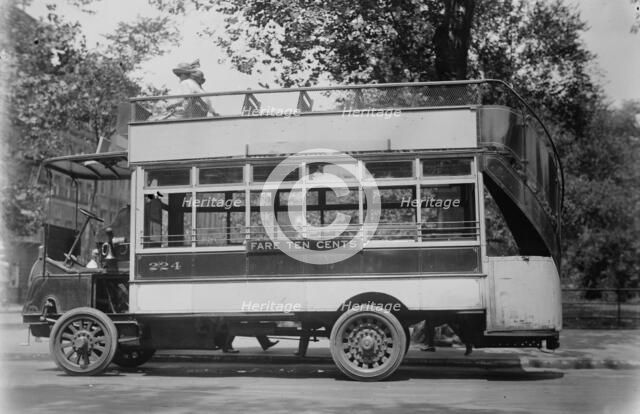 5th Ave. bus, between c1910 and c1915. Creator: Bain News Service.